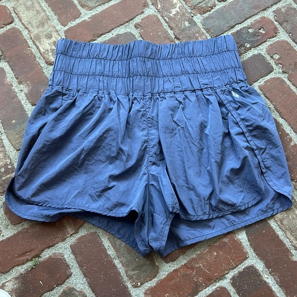 Free People Movement Way Home Shorts in Deep Sea Size L - Picture 3 of 7